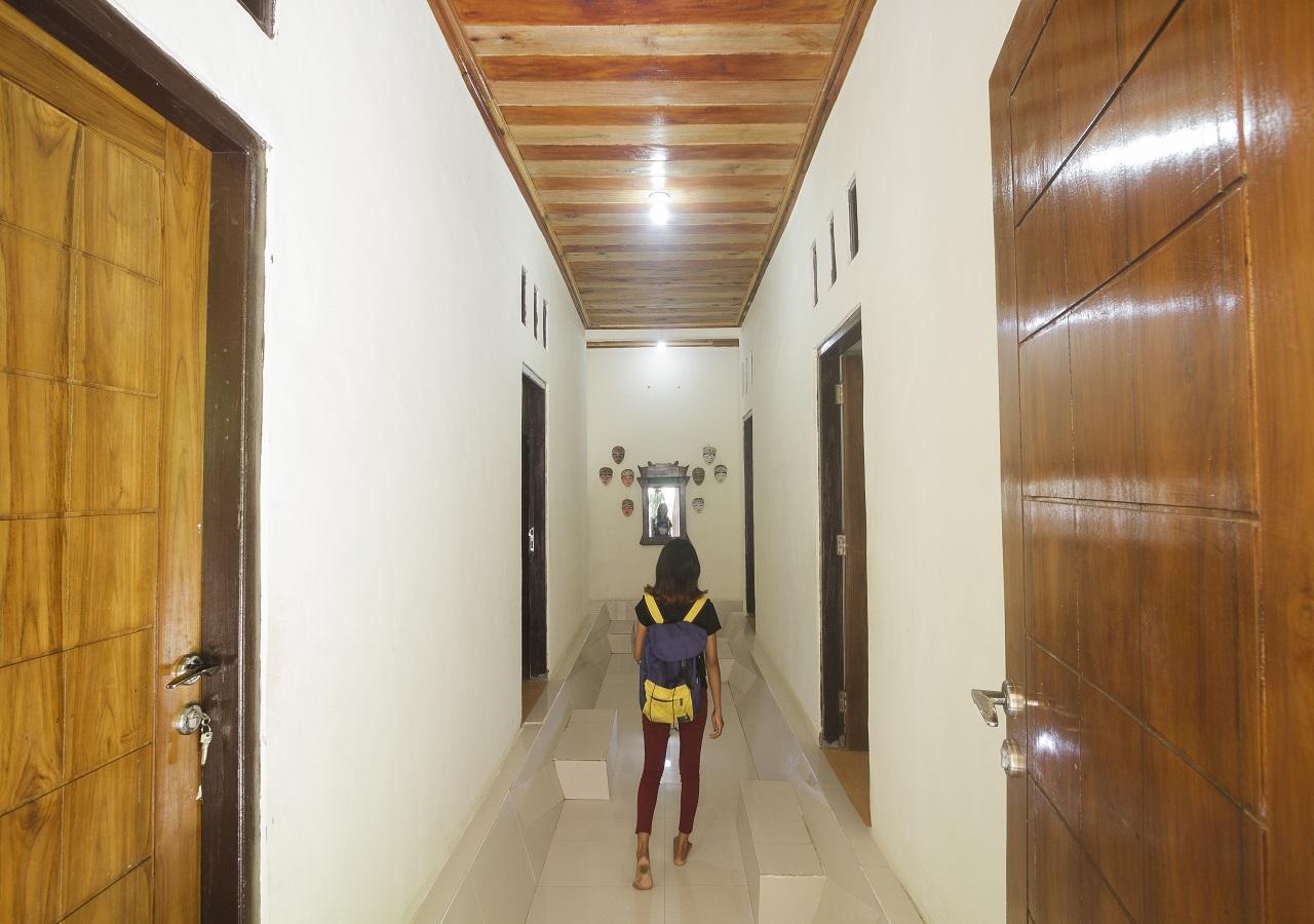 Albergue Dorme Tree Labuan Bajo Exterior foto