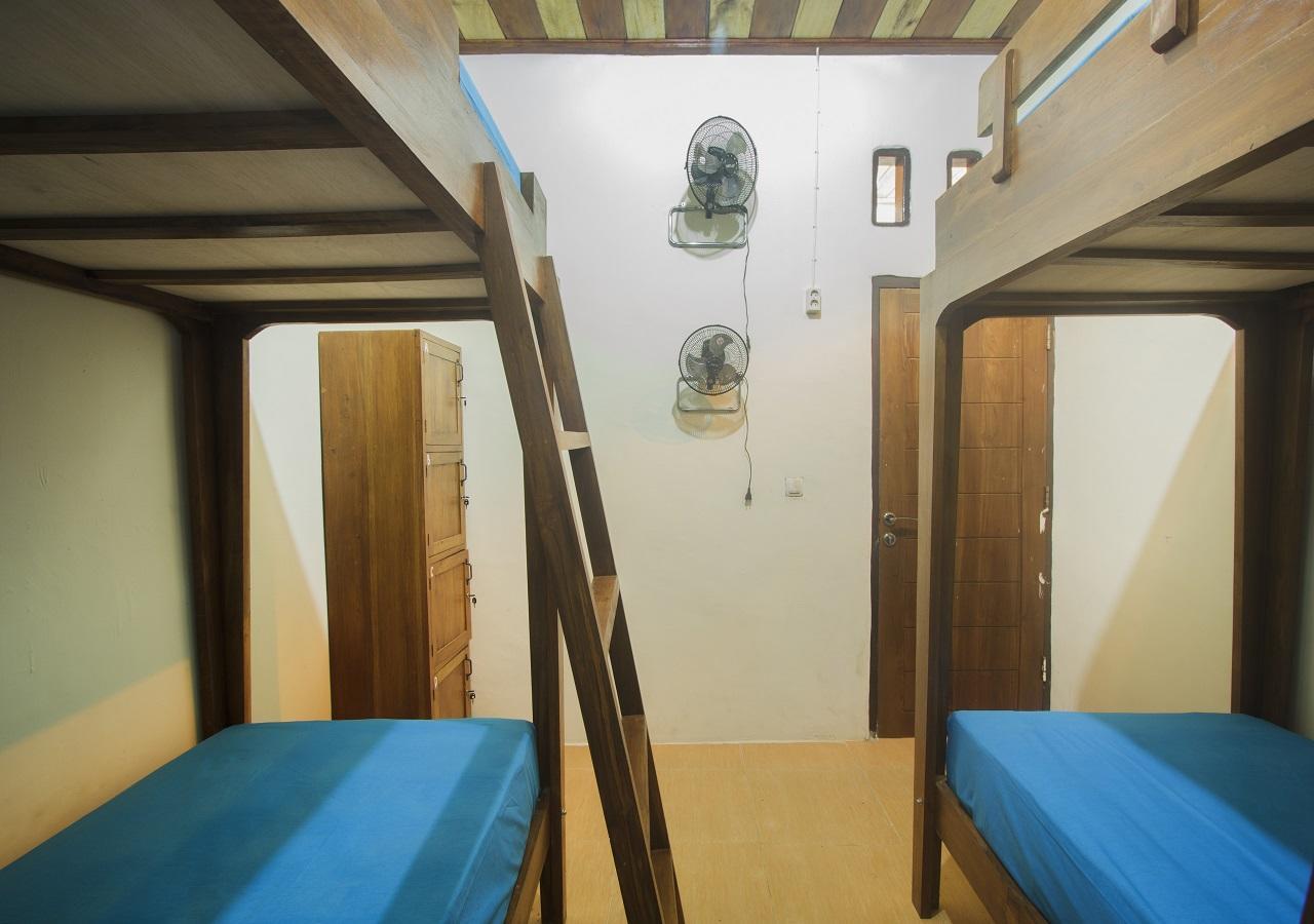 Albergue Dorme Tree Labuan Bajo Exterior foto