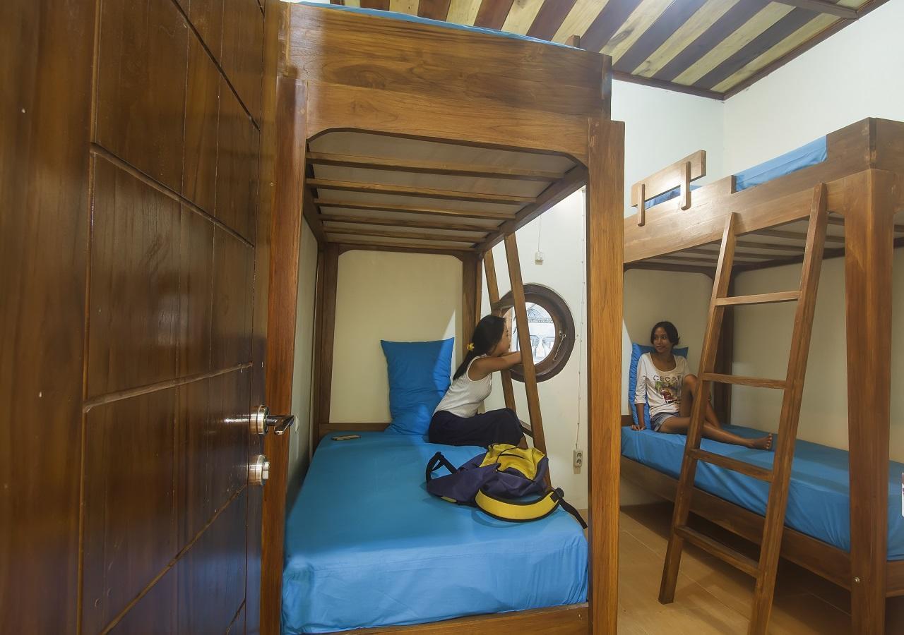 Albergue Dorme Tree Labuan Bajo Exterior foto